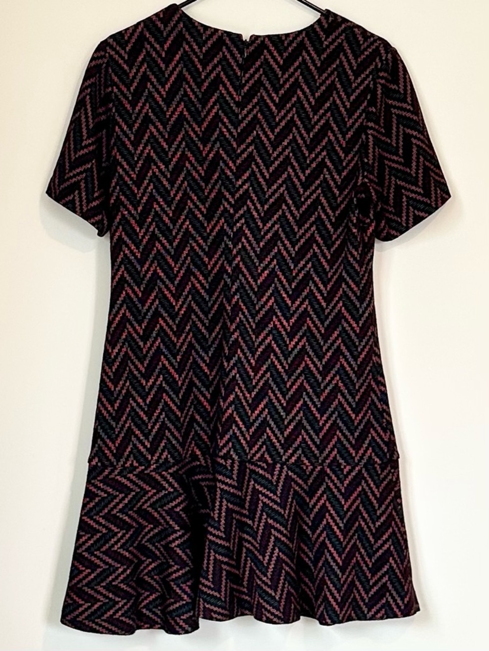 Calvin Klein Black & Pink Chevron Mini Dress - Size: 8 - Picture 7 of 7